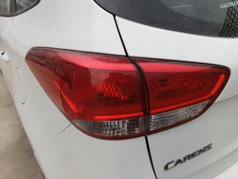 Recambio de piloto trasero izquierdo para kia carens iv 1.7 crdi referencia OEM IAM 92401A4020  
