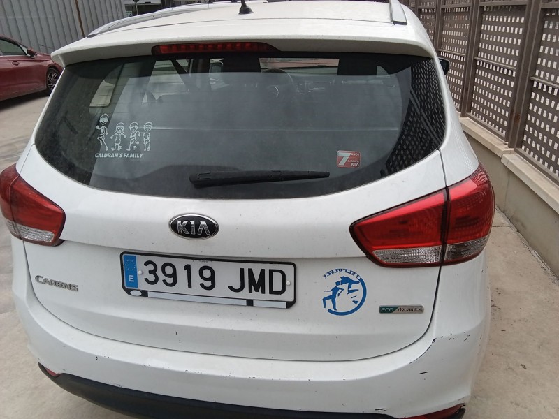 Recambio de porton trasero para kia carens iv 1.7 crdi referencia OEM IAM 73700A4040  