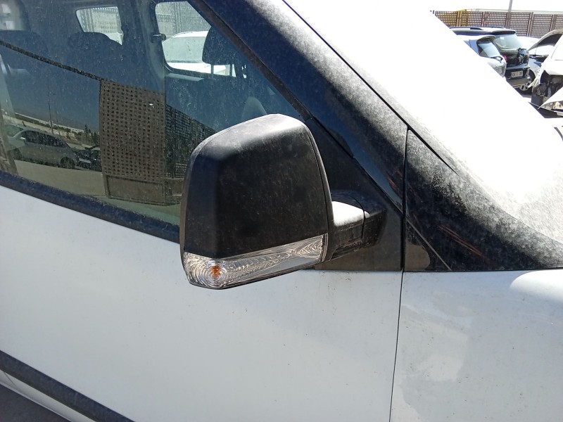Recambio de espejo retrovisor derecho para opel combo furgón/monospace (x12) 1.3 cdti (b05) referencia OEM IAM 95526082  