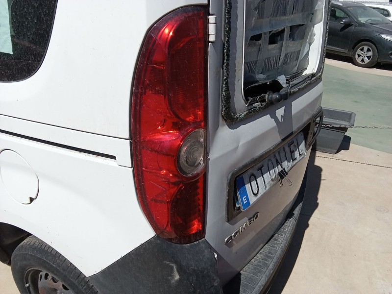 Recambio de piloto trasero izquierdo para opel combo furgón/monospace (x12) 1.3 cdti (b05) referencia OEM IAM 95513787  