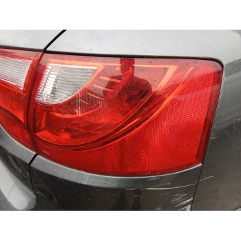 PILOTO TRASERO DERECHO 3R9945096A 
