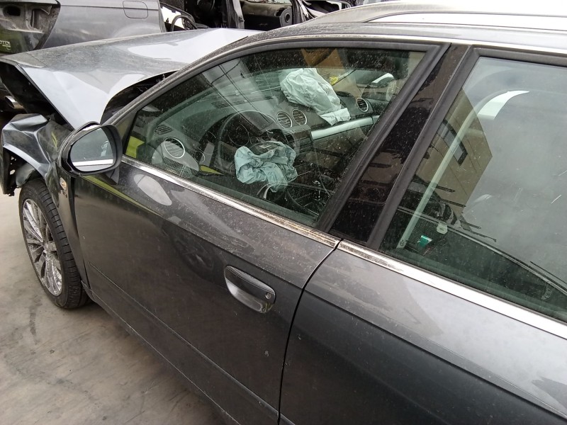 Recambio de puerta delantera izquierda para seat exeo st (3r5) 2.0 tdi referencia OEM IAM 3R0831051  