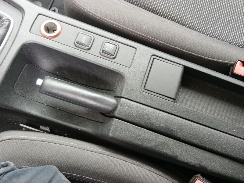 Recambio de palanca freno de mano para seat exeo st (3r5) 2.0 tdi referencia OEM IAM 8E0711327M1KT / 8E0711305P  