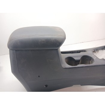 Recambio de apoyabrazos central para kia carens ( ) basic referencia OEM IAM 84610A4001  