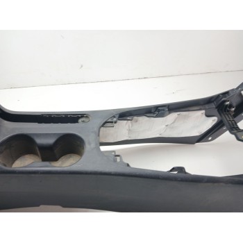 Recambio de apoyabrazos central para kia carens ( ) basic referencia OEM IAM 84610A4001  