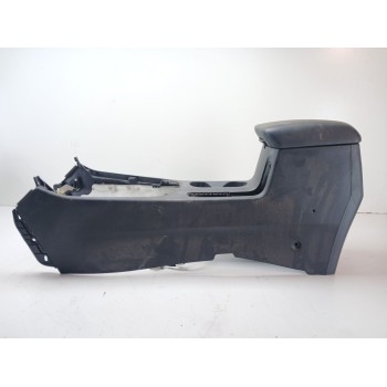 Recambio de apoyabrazos central para kia carens ( ) basic referencia OEM IAM 84610A4001  