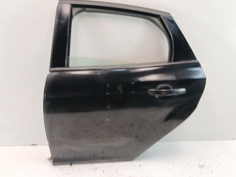 Recambio de puerta trasera izquierda para ford focus iii 1.6 tdci referencia OEM IAM 2172760  