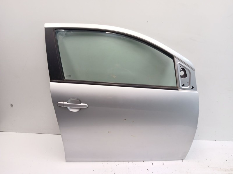 Recambio de puerta delantera derecha para toyota aygo (_b4_) 1.0 (kgb40) referencia OEM IAM 670010H050  