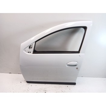 PUERTA DELANTERA IZQUIERDA 801013546R 