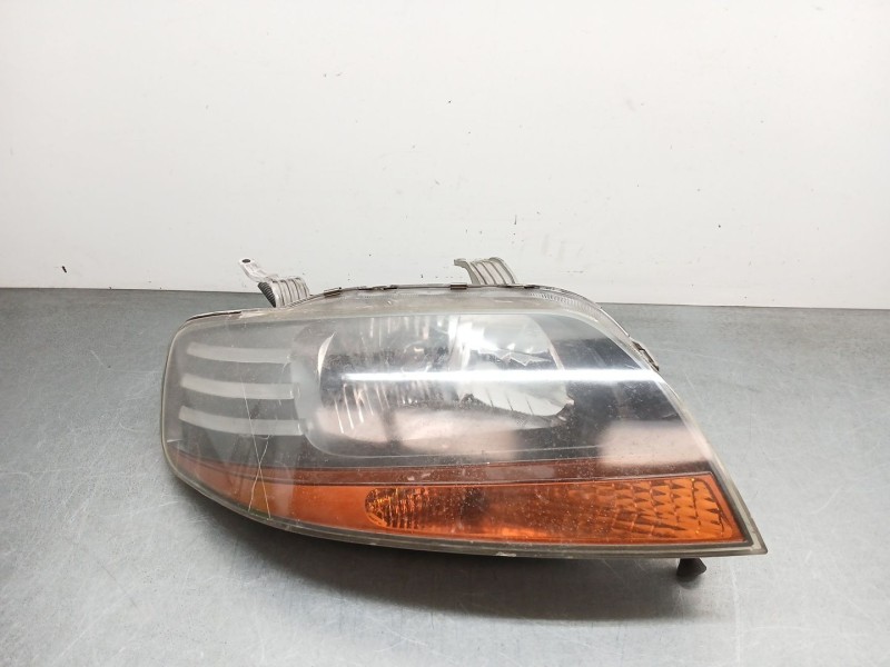 Recambio de faro derecho para chevrolet aveo / kalos hatchback (t200) 1.4 16v referencia OEM IAM 96408155  
