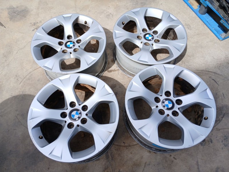 Recambio de juego llantas para bmw x1 (e84) sdrive 18 d referencia OEM IAM 71/2JX17 EH2 IS34 X4 678914013