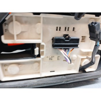 Recambio de piloto trasero izquierdo para renault clio i (b/c57_, 5/357_) 1.4 referencia OEM IAM 7701039014  