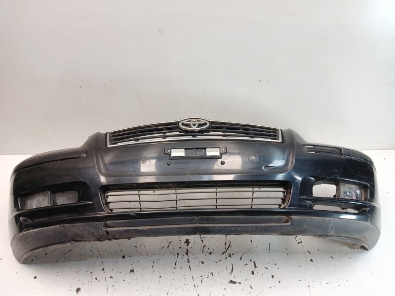 Recambio de paragolpes delantero para toyota avensis (_t25_) 2.0 d-4d (cdt250_) referencia OEM IAM 5211905906  