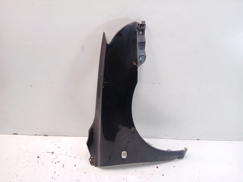 Recambio de aleta delantera derecha para toyota avensis (_t25_) 2.0 d-4d (cdt250_) referencia OEM IAM 5381105020  
