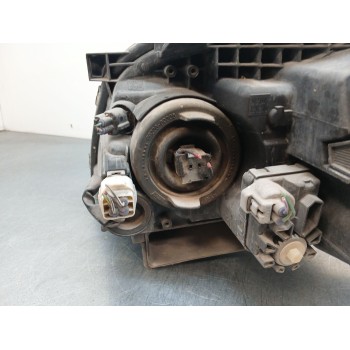 Recambio de faro derecho para toyota avensis (_t25_) 2.0 d-4d (cdt250_) referencia OEM IAM 8113005194  