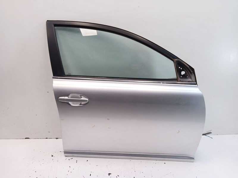 Recambio de puerta delantera derecha para toyota avensis sedán (_t25_) 2.0 d-4d (adt250_) referencia OEM IAM 6700105050  