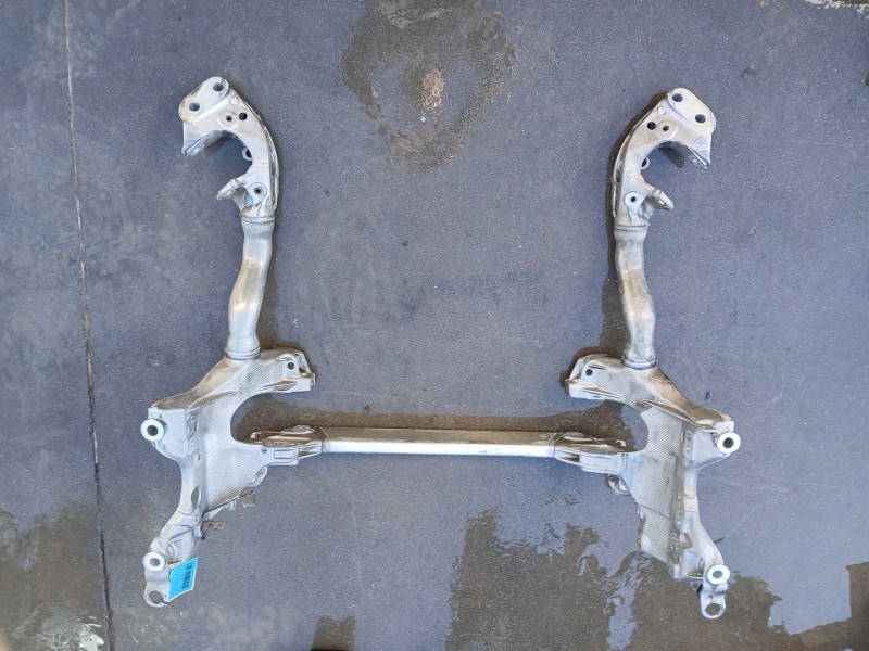 Recambio de puente delantero para audi a4 b8 (8k2) 2.0 tdi referencia OEM IAM 8T0399315G  