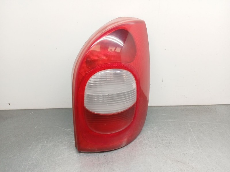Recambio de piloto trasero derecho para citroën xsara picasso (n68) 2.0 hdi referencia OEM IAM 9631563980  
