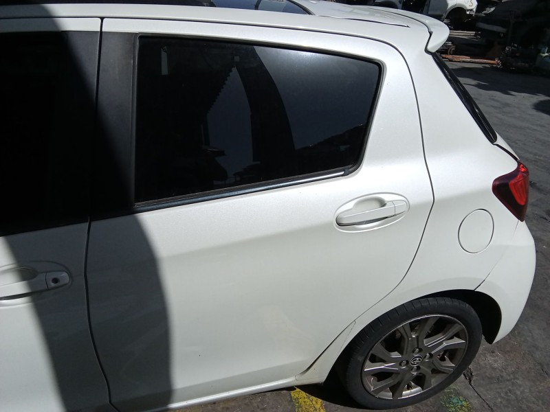 Recambio de puerta trasera izquierda para toyota yaris (_p13_) 1.4 d (nlp130_) referencia OEM IAM 670040D210  
