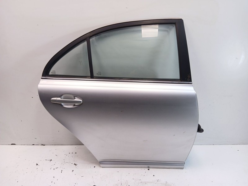 Recambio de puerta trasera derecha para toyota avensis (_t25_) 1.8 (zzt251_) referencia OEM IAM 6700305110  