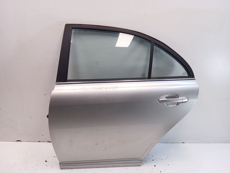 Recambio de puerta trasera izquierda para toyota avensis (_t25_) 1.8 (zzt251_) referencia OEM IAM 6700405110  