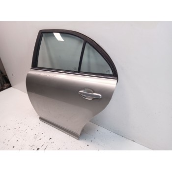 Recambio de puerta trasera izquierda para toyota avensis (_t25_) 1.8 (zzt251_) referencia OEM IAM 6700405110  