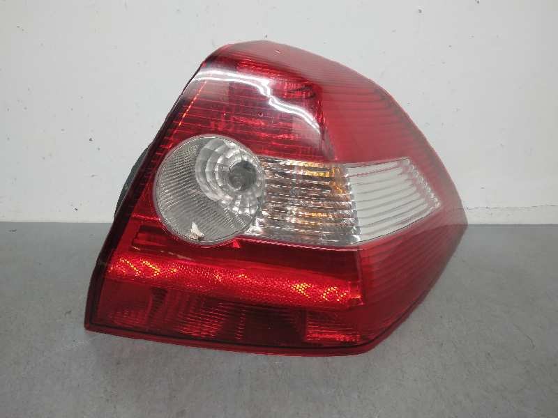 Recambio de piloto trasero derecho para renault megane ii classic berlina 1.9 dci diesel referencia OEM IAM 8200142681 4 PUERTAS