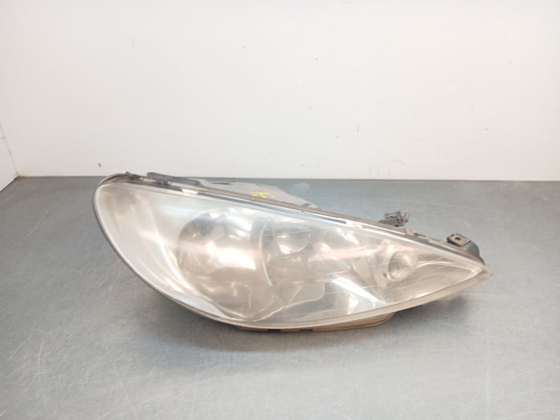 Recambio de faro derecho para peugeot 206 hatchback (2a/c) 1.4 i referencia OEM IAM 9628666780  
