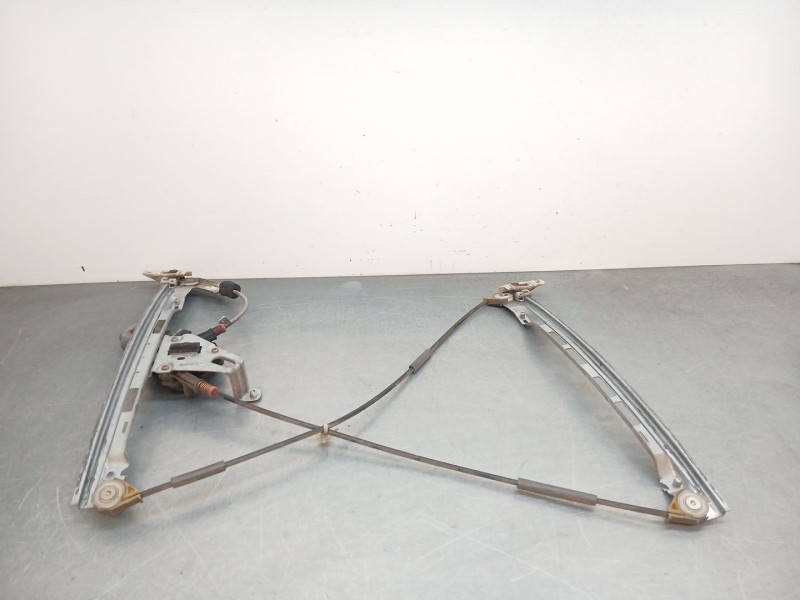 Recambio de elevalunas delantero derecho para peugeot 206 hatchback (2a/c) 1.4 i referencia OEM IAM 9222e4 4399435 