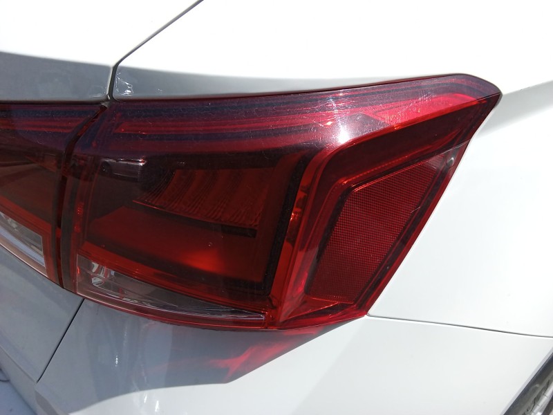 Recambio de piloto trasero derecho para seat arona (kj7, kjp) 1.0 tsi referencia OEM IAM 6F9945208B  