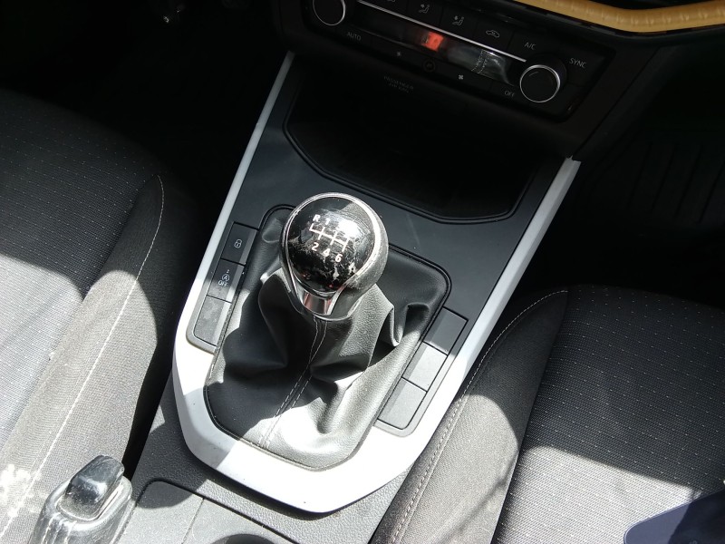 Recambio de palanca cambio para seat arona (kj7, kjp) 1.0 tsi referencia OEM IAM 2Q0711049L  