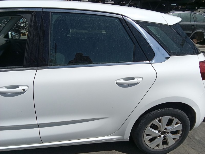 Recambio de puerta trasera izquierda para citroën c4 picasso ii 1.2 thp 130 referencia OEM IAM 9801573080  