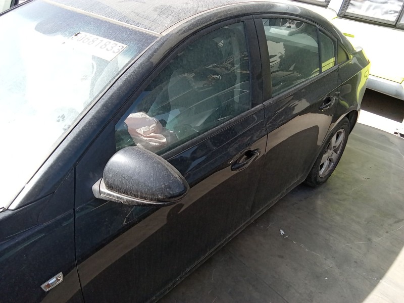 Recambio de puerta delantera izquierda para chevrolet cruze (j300) 1.6 referencia OEM IAM 95987757  