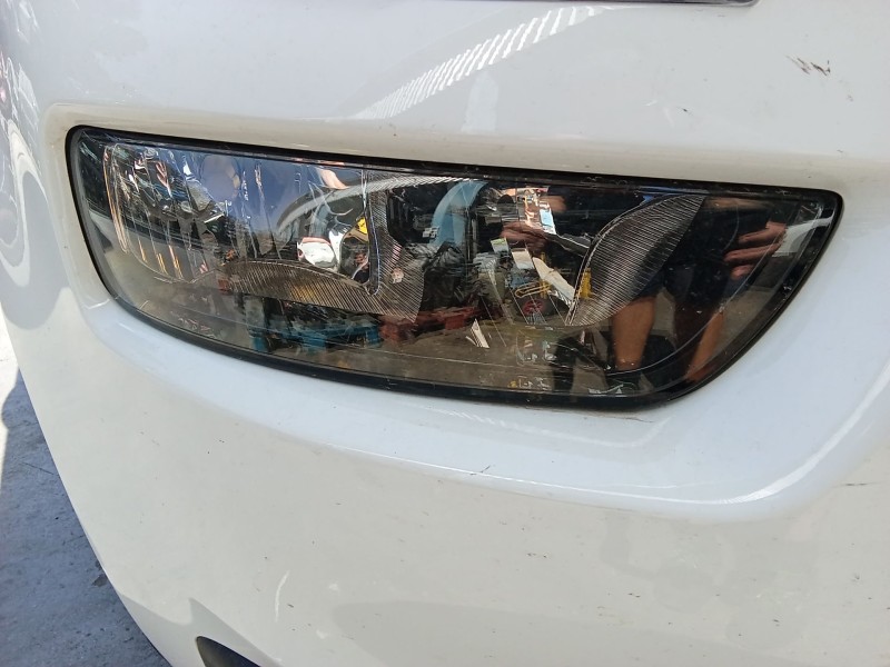 Recambio de faro derecho para citroën c4 picasso ii 1.2 thp 130 referencia OEM IAM 9675974880  