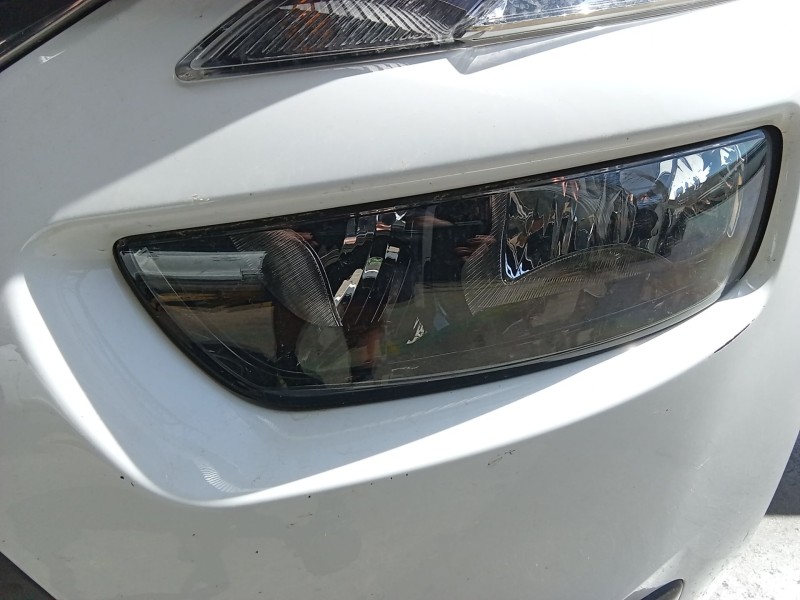 Recambio de faro izquierdo para citroën c4 picasso ii 1.2 thp 130 referencia OEM IAM 9675974980  