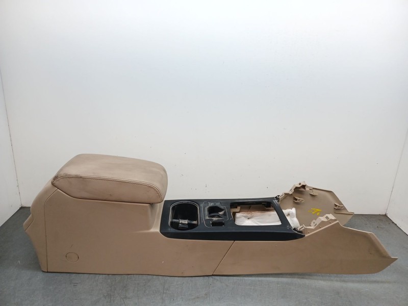 Recambio de apoyabrazos central para subaru outback (b15) executive plus s awd referencia OEM IAM 92125al010  