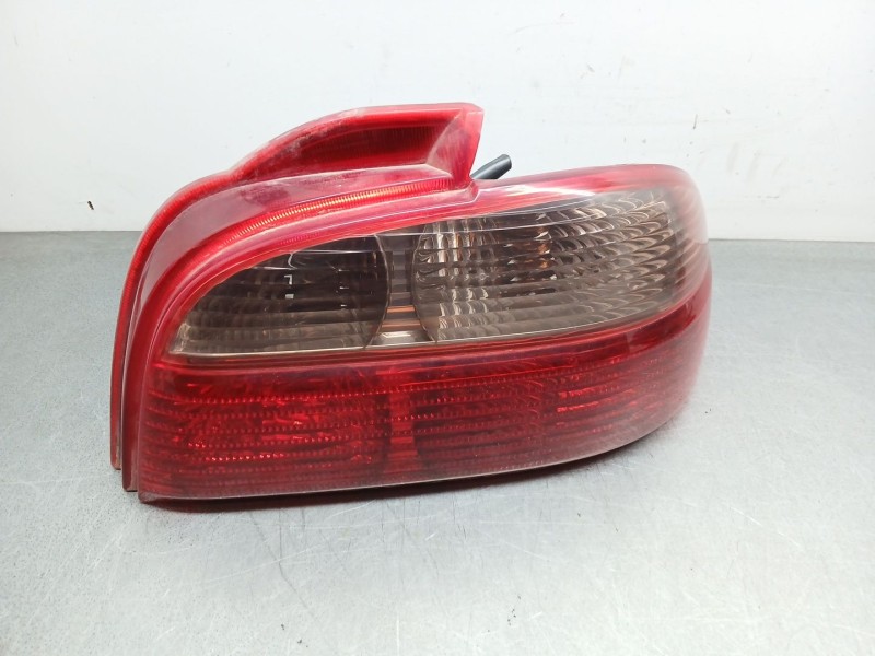 Recambio de piloto trasero derecho para toyota avensis (_t22_) 2.0 d-4d (cdt220_) referencia OEM IAM   