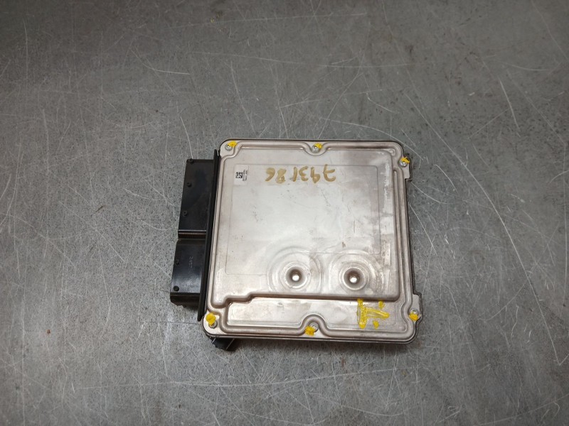 Recambio de centralita motor uce para audi a4 b8 (8k2) 2.0 tdi referencia OEM IAM 03L906022B 0281014235 