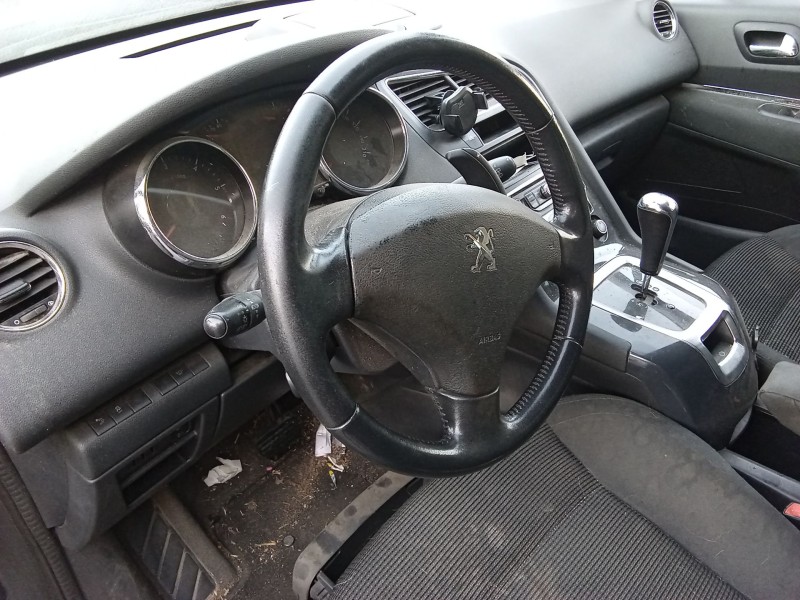 Recambio de volante para peugeot 5008 (0u_, 0e_) 1.6 hdi referencia OEM IAM   