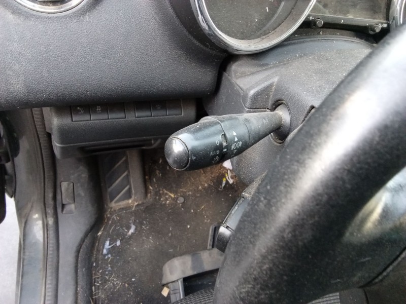 Recambio de mando multifuncion para peugeot 5008 (0u_, 0e_) 1.6 hdi referencia OEM IAM   