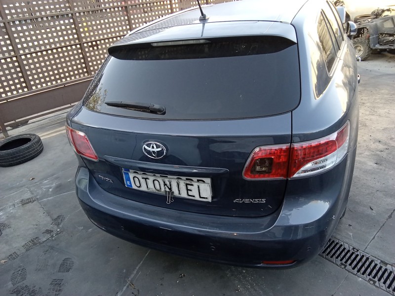 Recambio de porton trasero para toyota avensis station wagon (_t27_) 2.0 d-4d (adt270_) referencia OEM IAM   