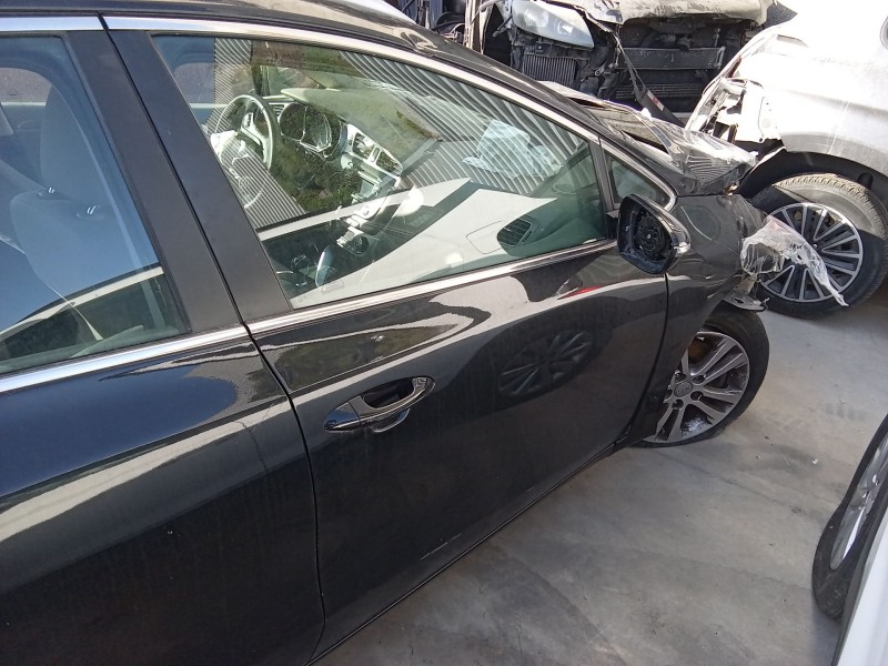 Recambio de puerta delantera derecha para kia cee´d sportswagon (jd) 1.6 crdi 128 referencia OEM IAM 76004A2000  