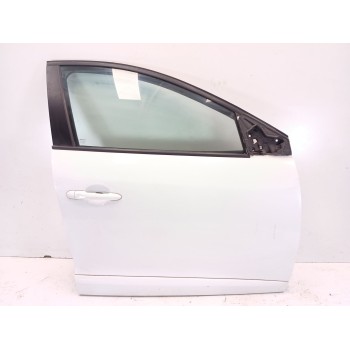 PUERTA DELANTERA DERECHA 