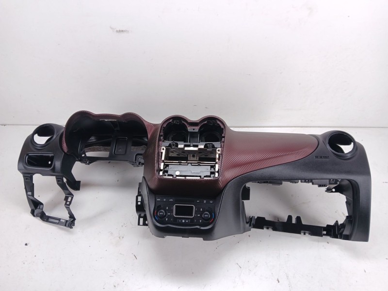 Recambio de salpicadero para alfa romeo mito (955_) 1.6 jtdm (955axc1b) referencia OEM IAM 34041705  