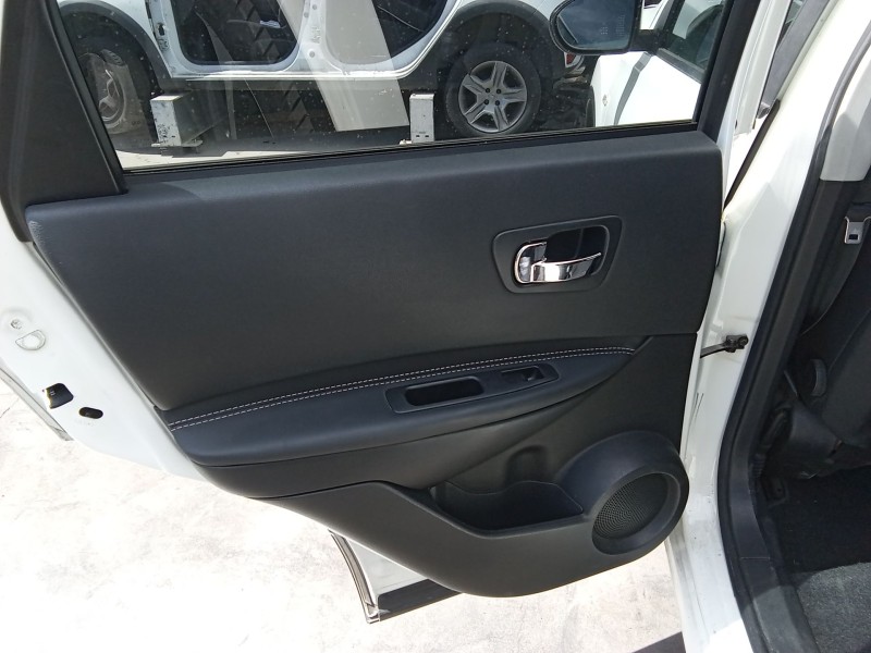 Recambio de guarnecido puerta trasera izquierda para nissan qashqai i (j10, nj10) 1.5 dci referencia OEM IAM   