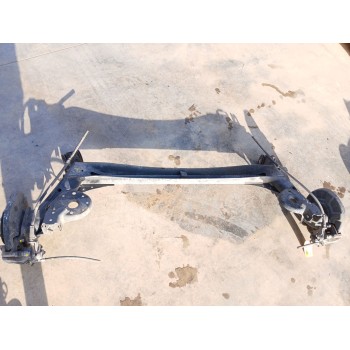 Recambio de puente trasero para kia carens ( ) drive referencia OEM IAM 55100A4560  