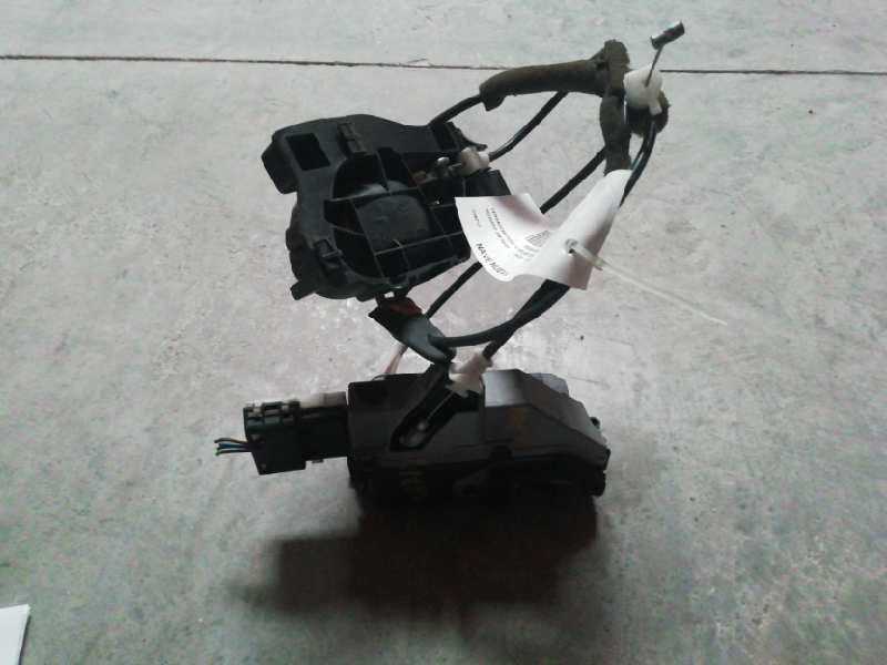 Recambio de cerradura puerta delantera derecha para peugeot 308 sport referencia OEM IAM 9800615880 567155 3 P