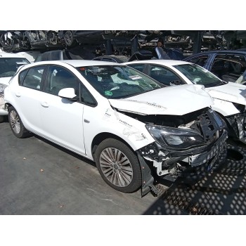 opel astra j (p10) del año 2015