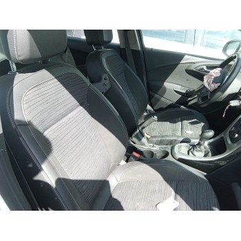 opel astra j (p10) del año 2015