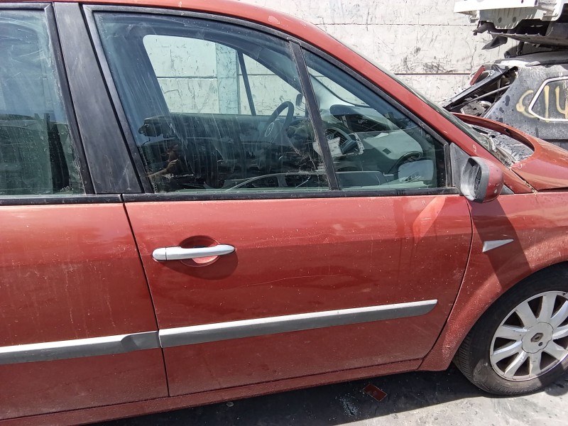 Recambio de puerta delantera derecha para renault grand scénic ii (jm0/1_) 1.9 dci (jm14) referencia OEM IAM 801002354R  